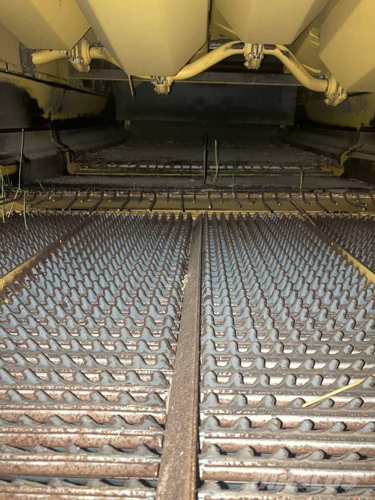 New Holland TX 30 Biçerdöverler