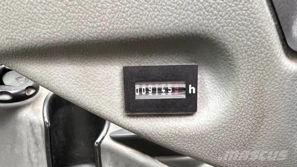 Liebherr R980 SME HD Paletli ekskavatörler