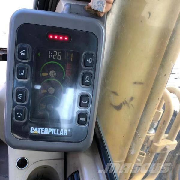 CAT 325 B L Paletli ekskavatörler