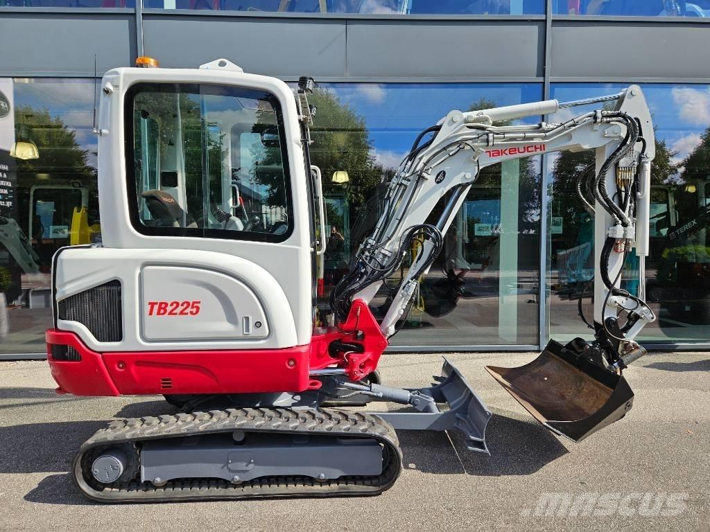 Takeuchi TB 225 Mini ekskavatörler, 7 tona dek