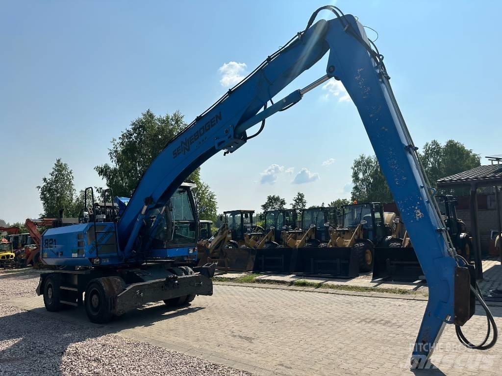 Sennebogen M 821 Atık taşıma araçları