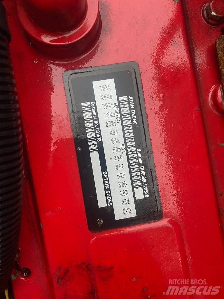 John Deere 6090HFC47 Diger