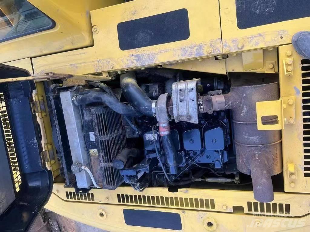 Komatsu PC120-6 Paletli ekskavatörler