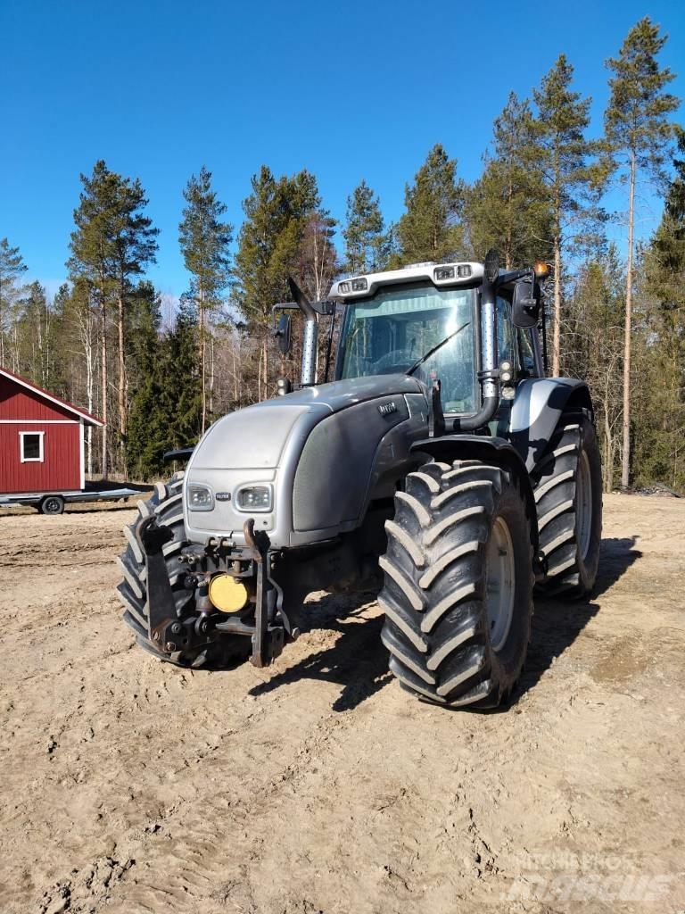 Valtra T130 Hi-Tek Traktörler