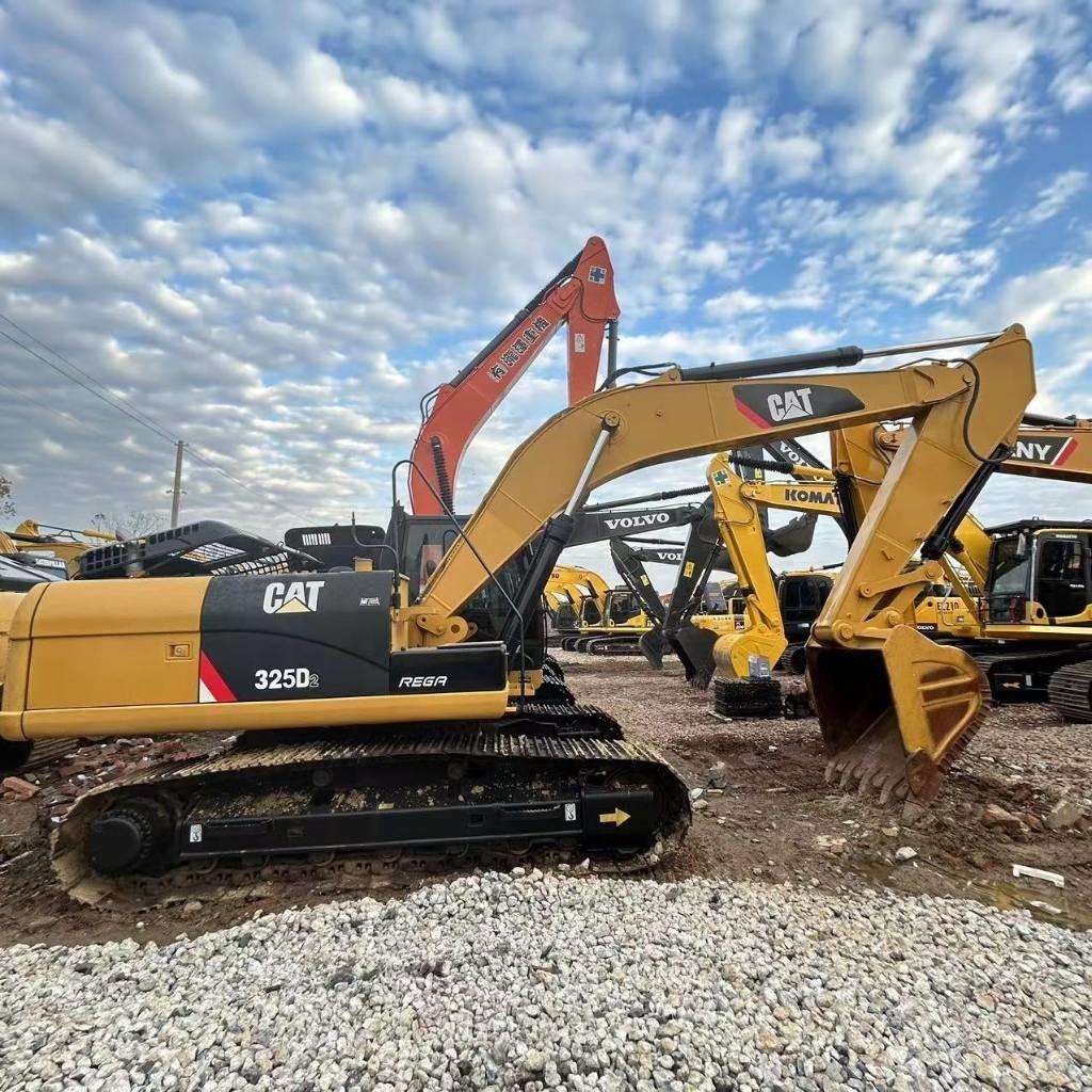 CAT 325 D Paletli ekskavatörler