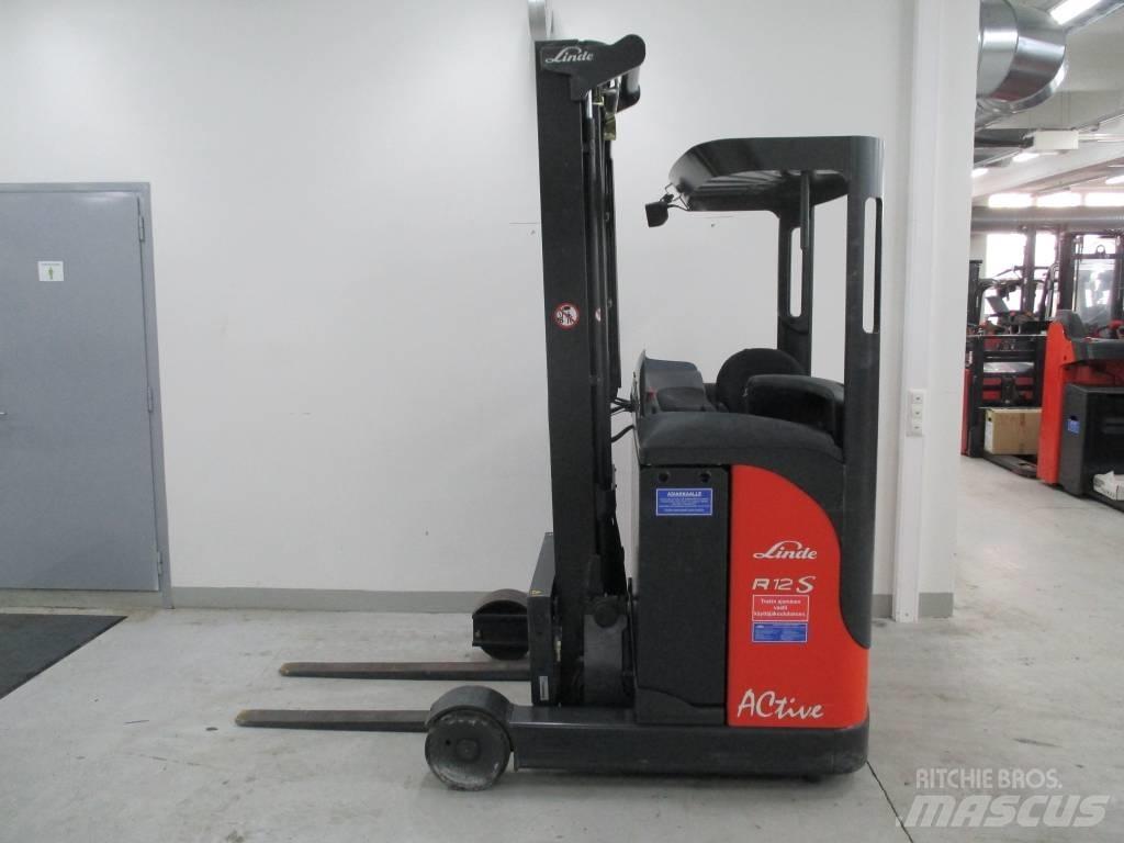 Linde R 12 Reach truck - depo içi istif araçları