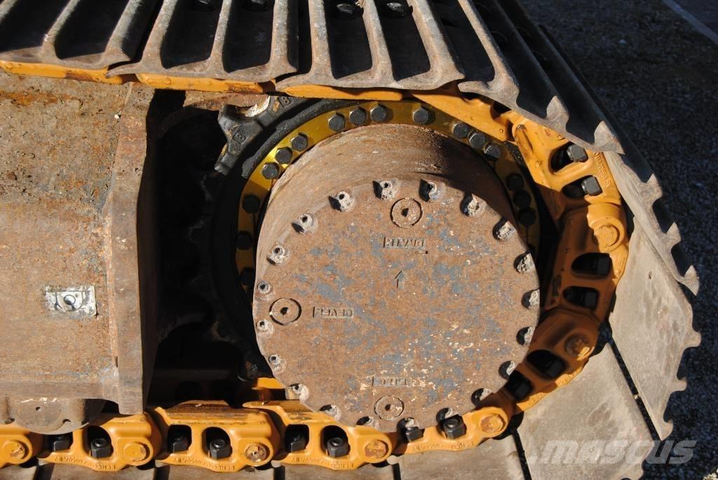Kobelco SK210LC-10E Paletli ekskavatörler
