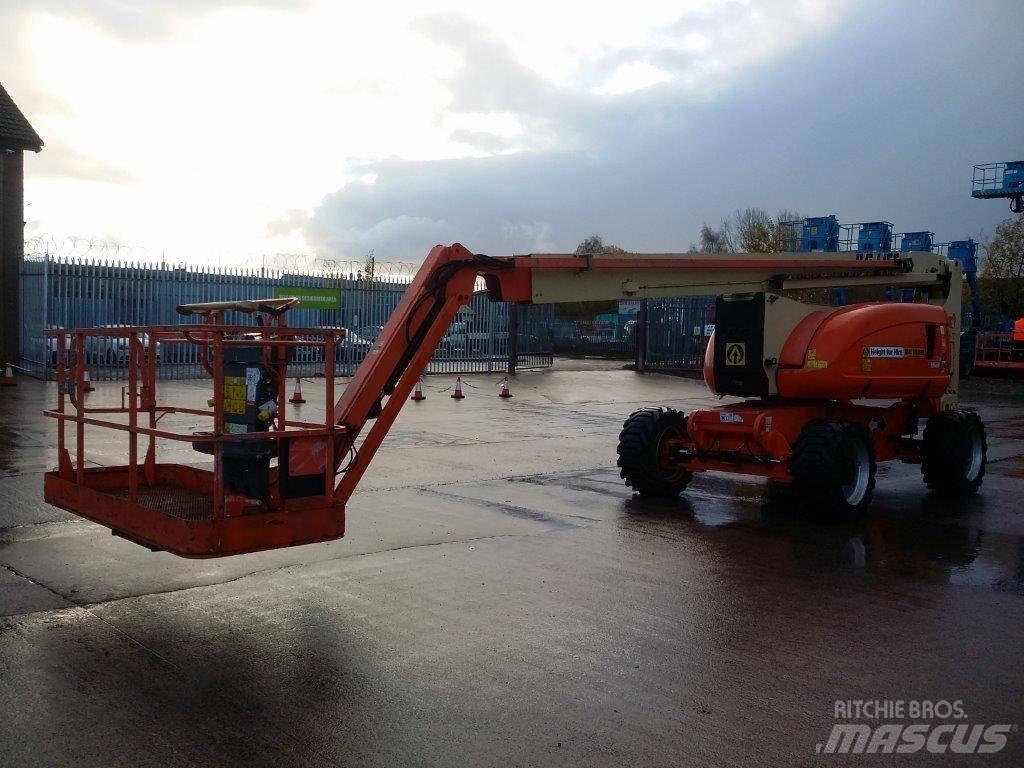 JLG 800AJ Körüklü personel platformları
