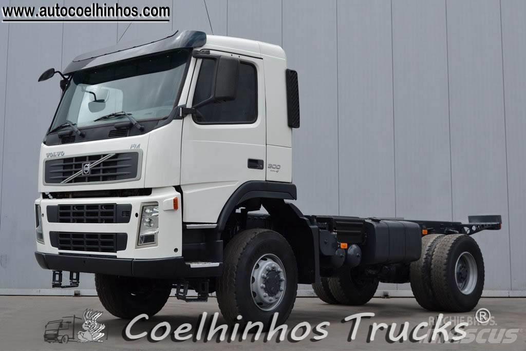 Volvo Fm 300  4x4 Çekiciler