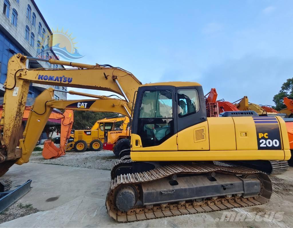 Komatsu PC 200-7 Paletli ekskavatörler