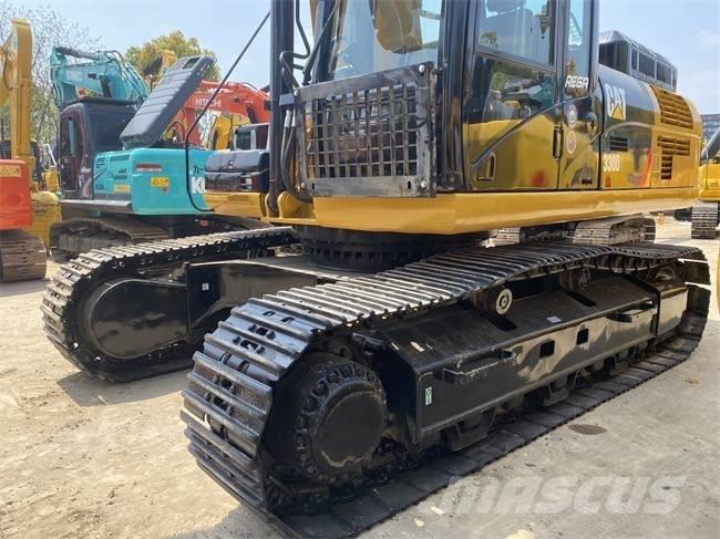 CAT 330 D2L Paletli ekskavatörler