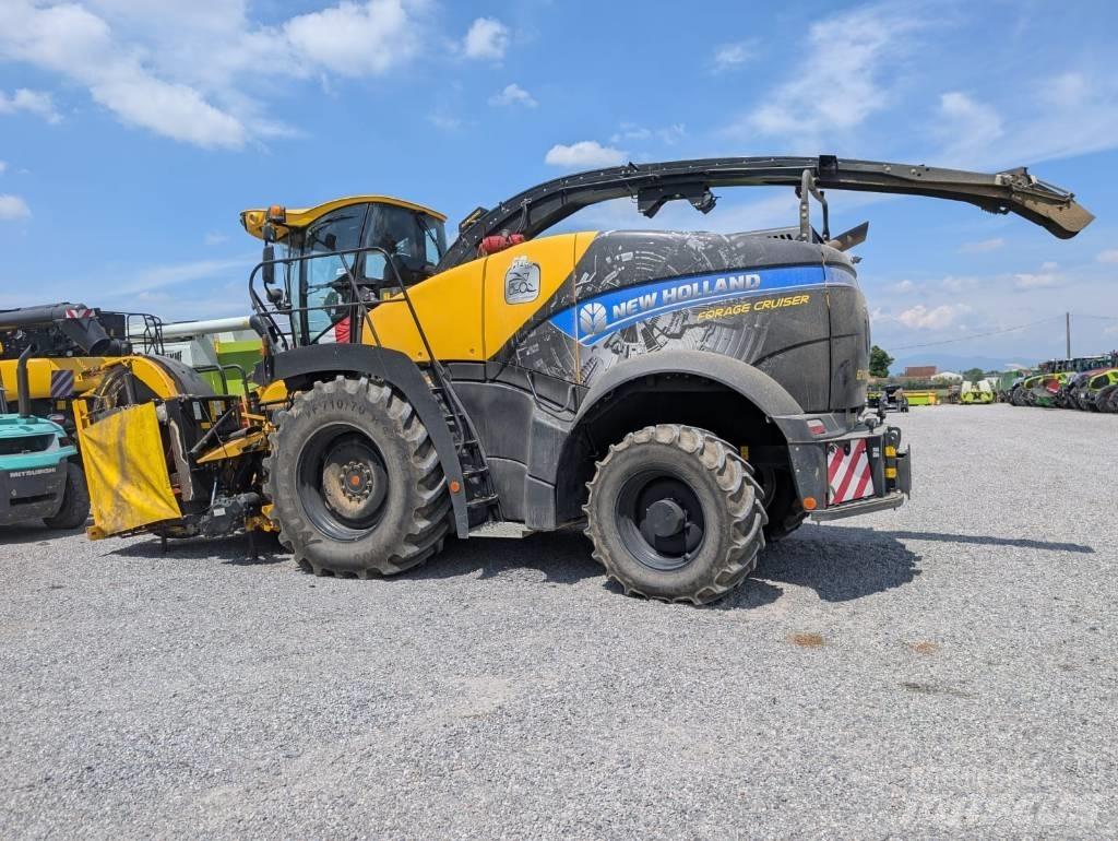 New Holland FR 650 Kendi yürür silaj makinalari