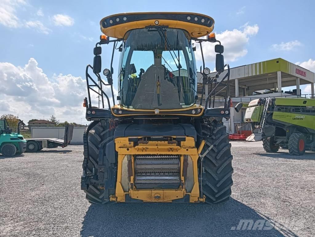 New Holland FR 650 Kendi yürür silaj makinalari