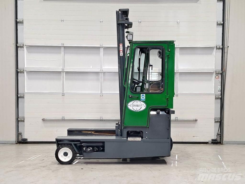 Combilift C3000 Sideloader - dört yönlü forkliftler