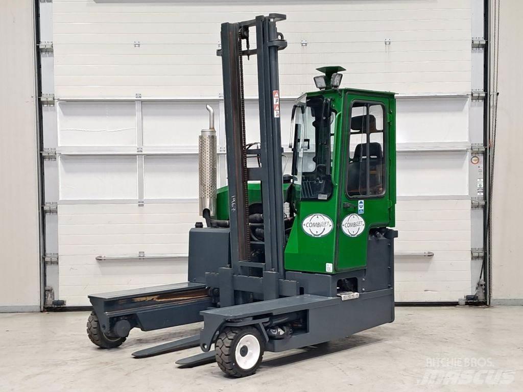 Combilift C3000 Sideloader - dört yönlü forkliftler