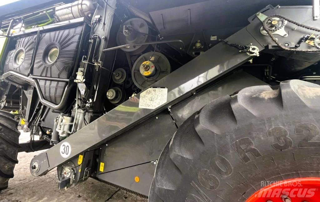 CLAAS Lexion 6800 Biçerdöverler