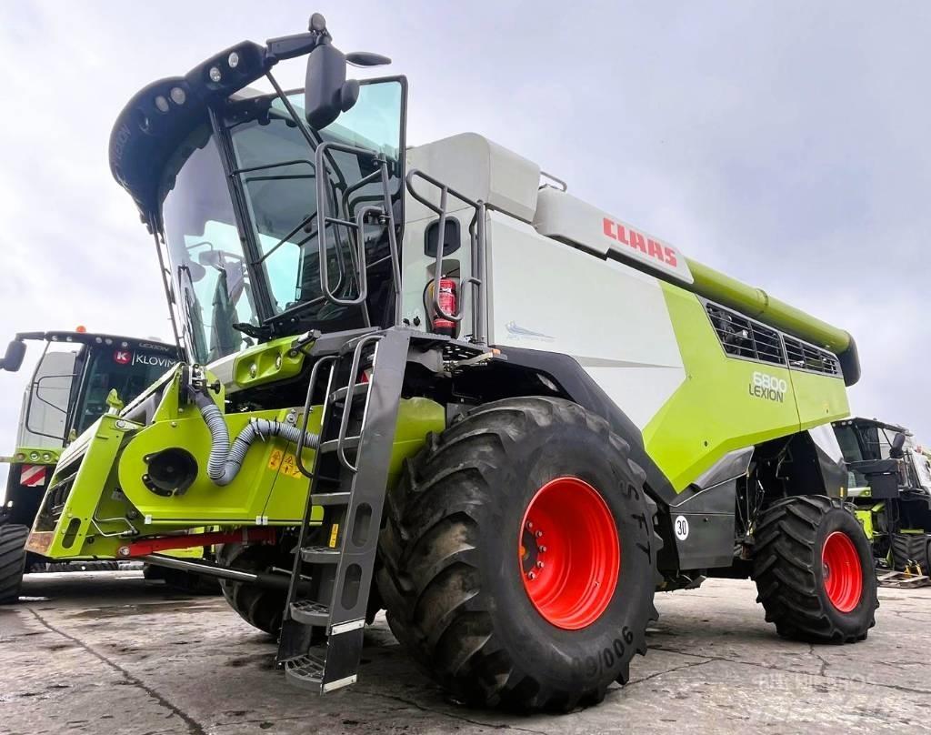 CLAAS Lexion 6800 Biçerdöverler