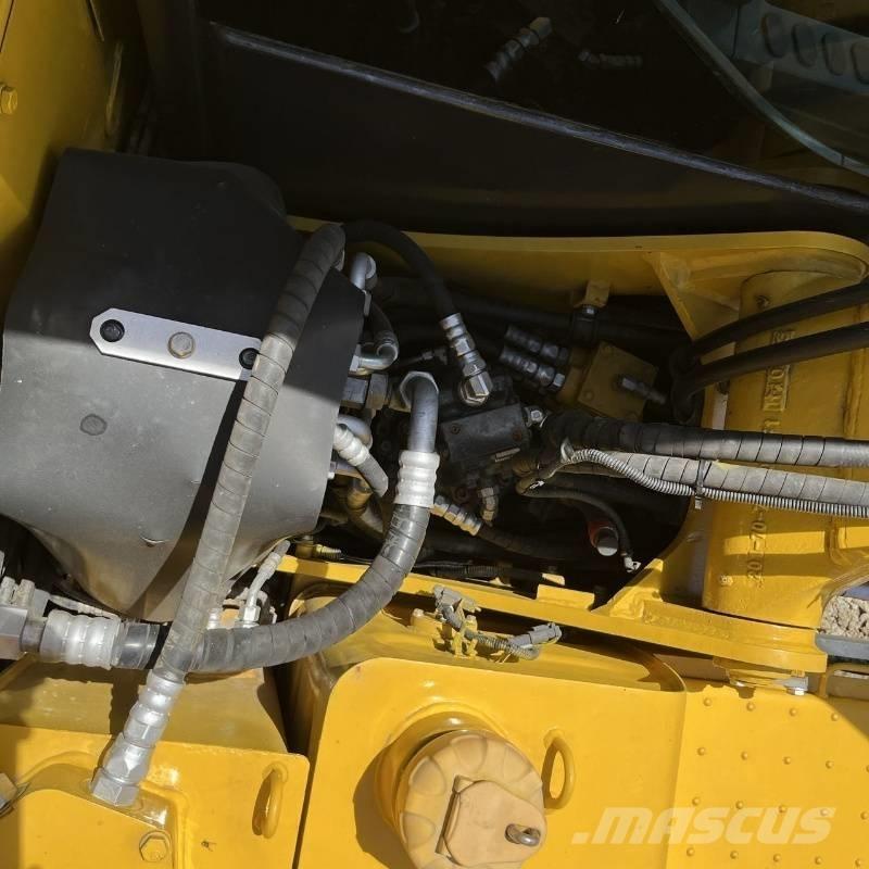 Komatsu PC 70 Paletli ekskavatörler