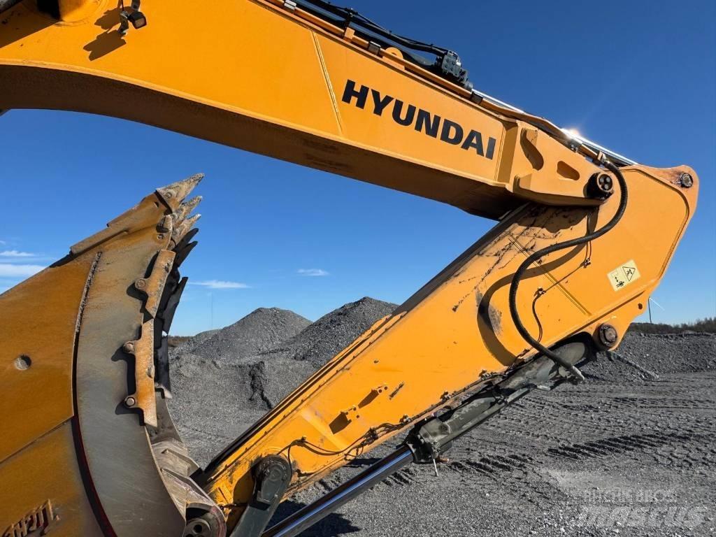Hyundai HX 900 L Paletli ekskavatörler