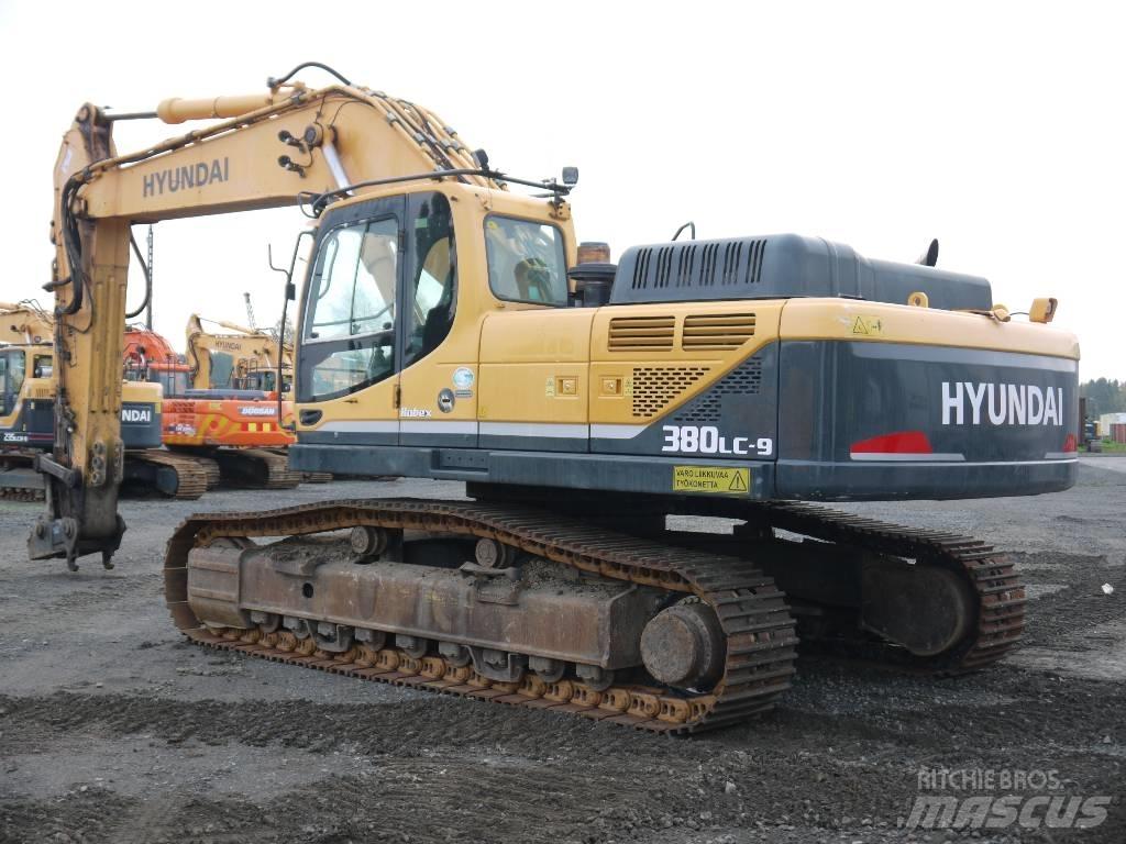 Hyundai R 380 LC-9 Paletli ekskavatörler