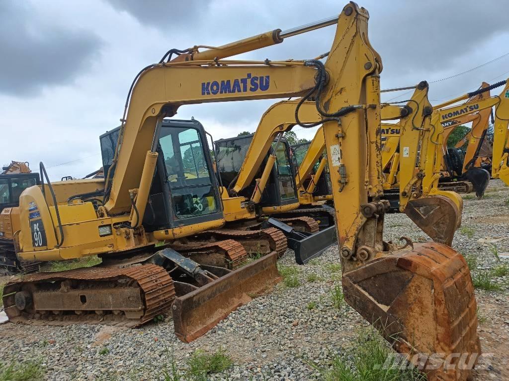 Komatsu PC 90 Paletli ekskavatörler