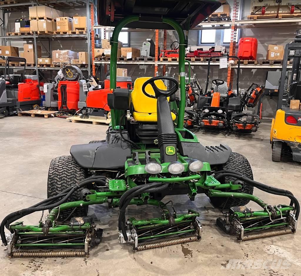 John Deere 7500A Fairway çim biçme makineleri