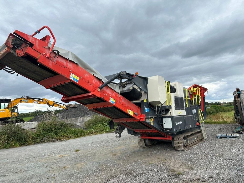 Sandvik QJ 241 Gezer kırıcılar