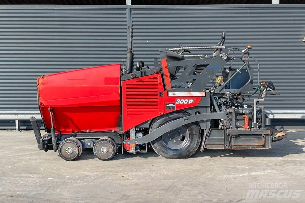 Bomag BF 300 P Asfalt sericiler