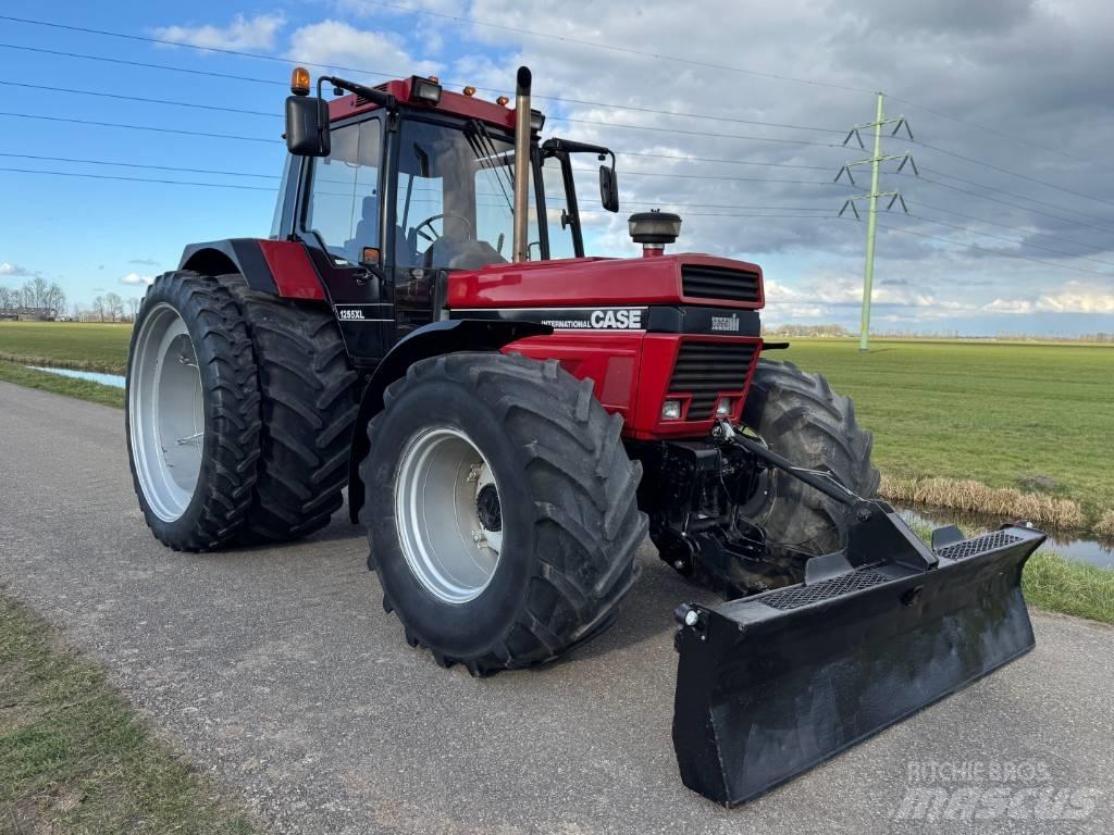 Case IH 1255 XL Traktörler