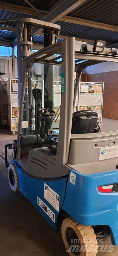Jungheinrich EFG 320 Elektrikli forkliftler