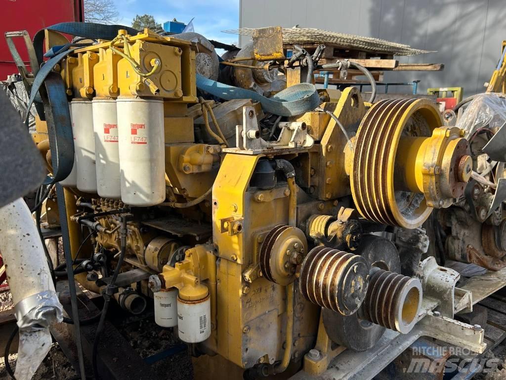 Komatsu SA12V140 Motorlar