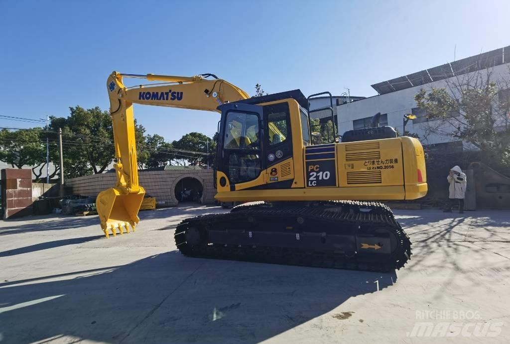 Komatsu PC210LC Paletli ekskavatörler