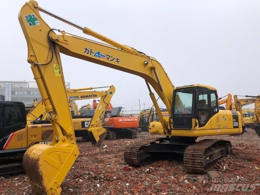 Komatsu PC 220-7 Paletli ekskavatörler
