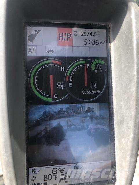 DEERE 245G LC Paletli ekskavatörler