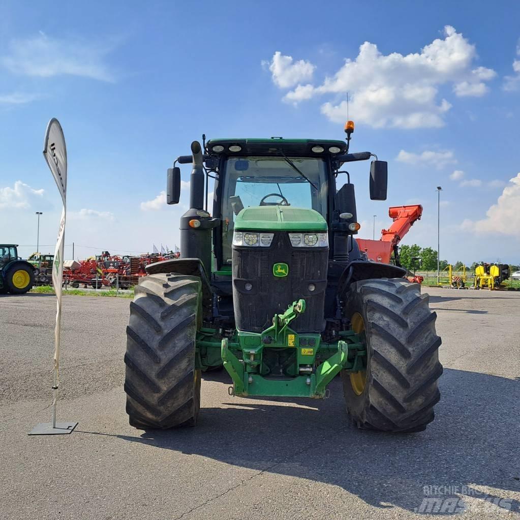 John Deere 7310 R Traktörler