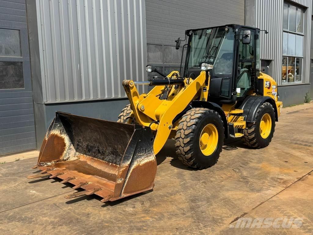 CAT 908M Tekerlekli yükleyiciler