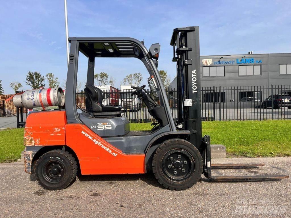 Toyota 02-8FGJF35 LPG'li forkliftler