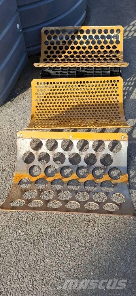 Haybuster H-835 Balya ögütücü, kesici ve açicilar