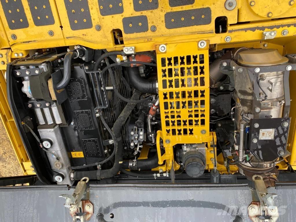 Komatsu PC 240 LC Uzun bomlu ekskavatörler