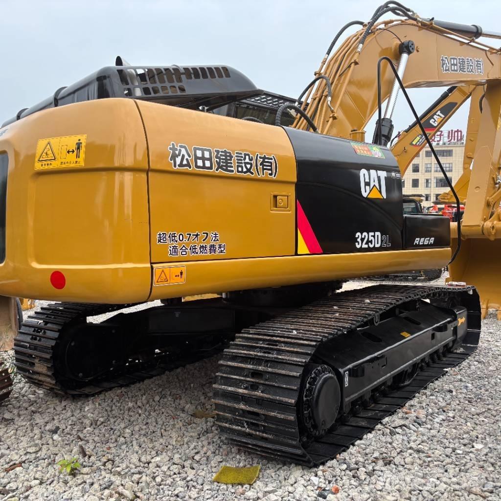 CAT 325 Paletli ekskavatörler