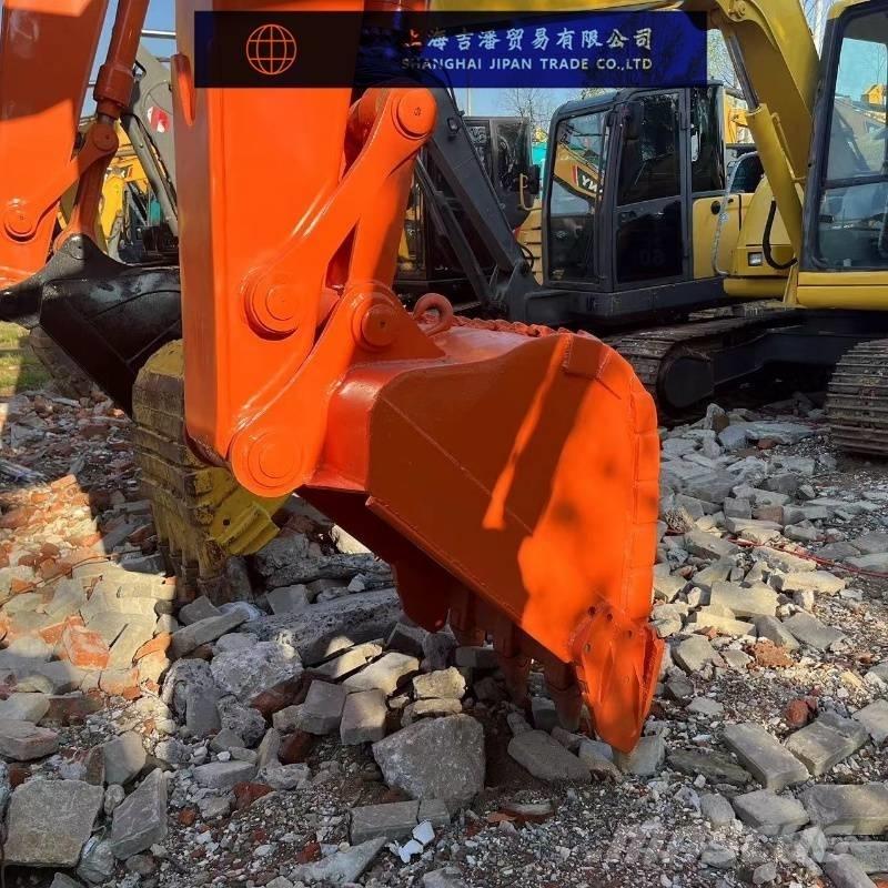 Hitachi ZX 135 Paletli ekskavatörler
