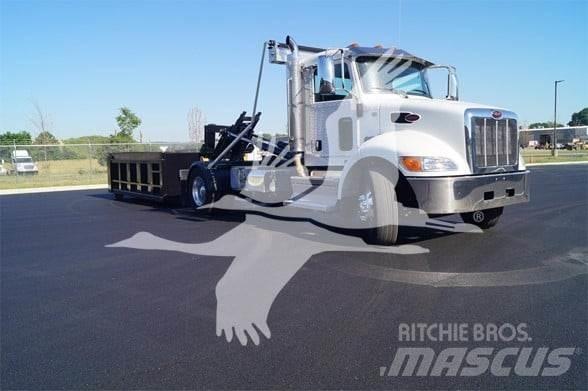 Peterbilt 337 Diger