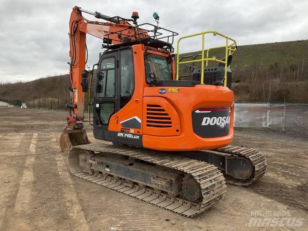 Develon DX140LCR-7 Paletli ekskavatörler