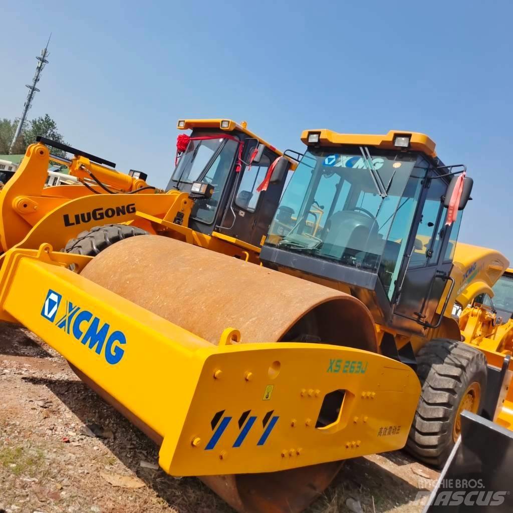 XCMG XS263J Tek tamburlu silindirler