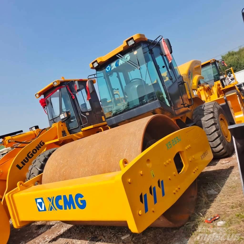XCMG XS263J Tek tamburlu silindirler