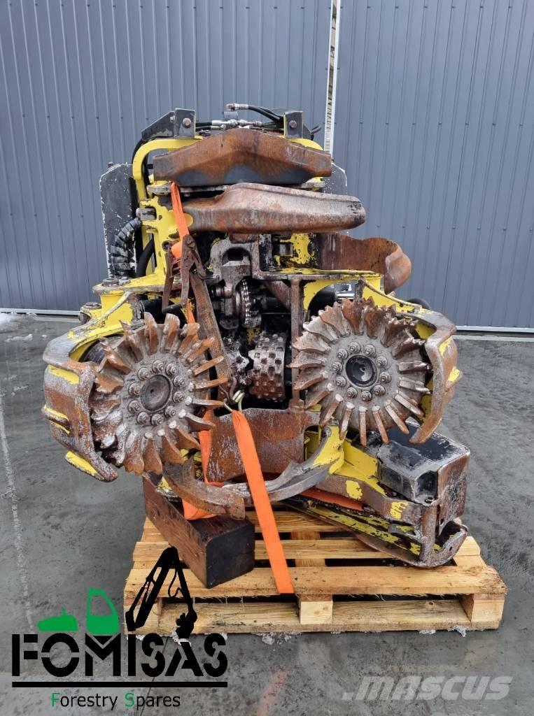 John Deere H414 Agaç kesme robotlari