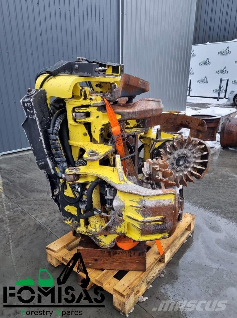 John Deere H414 Agaç kesme robotlari