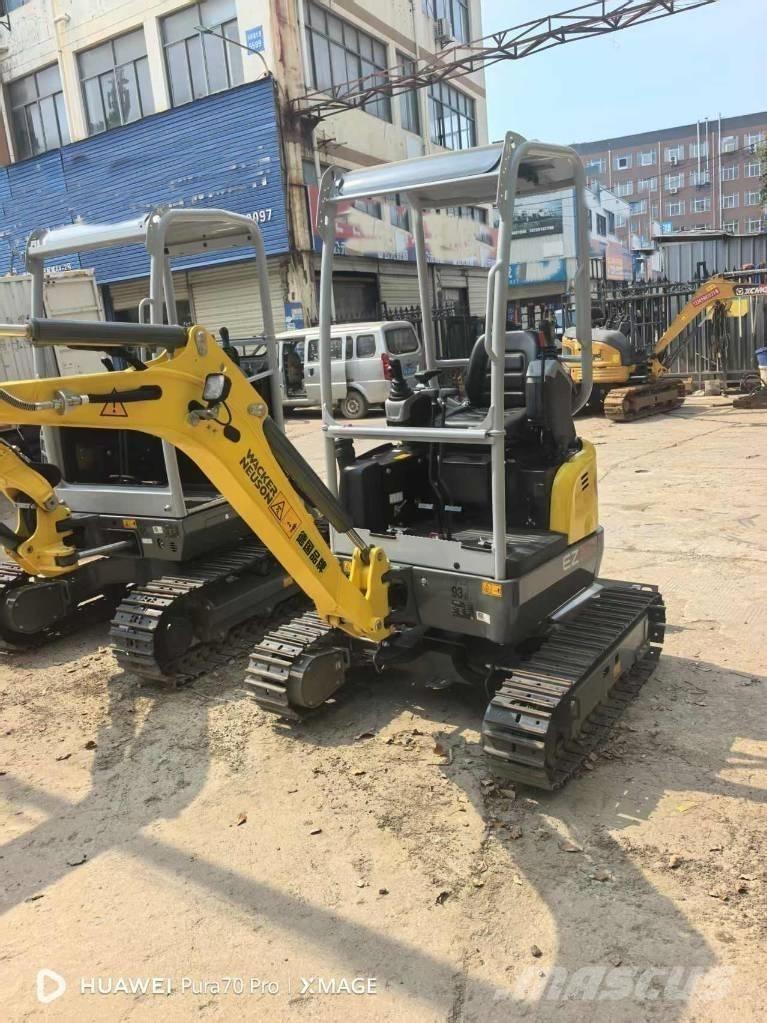 Wacker Neuson EZ 20 Paletli ekskavatörler