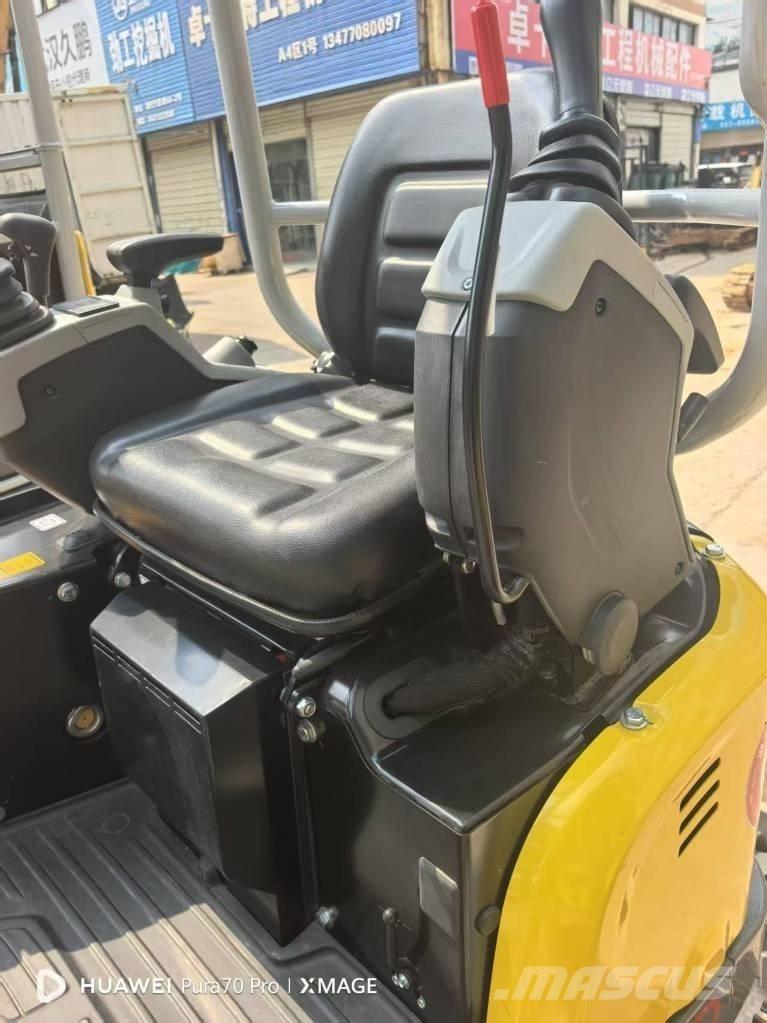 Wacker Neuson EZ 20 Paletli ekskavatörler