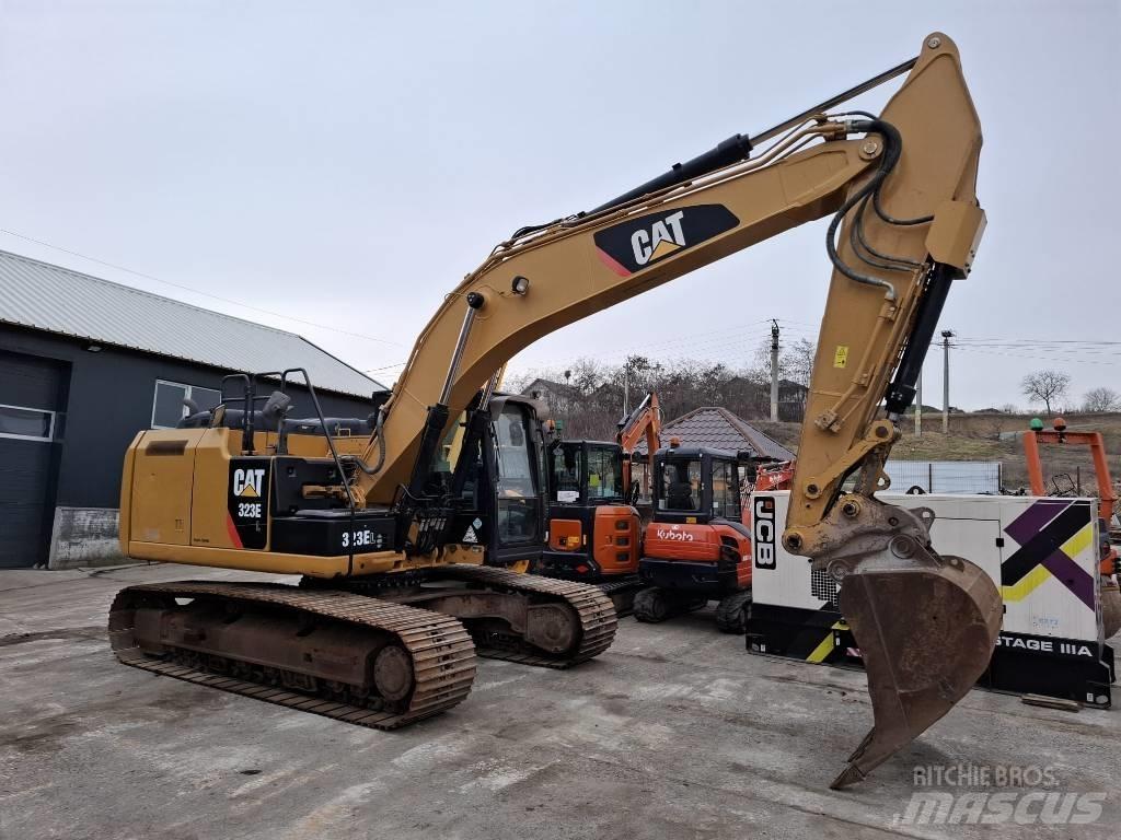 CAT 323 EL Paletli ekskavatörler